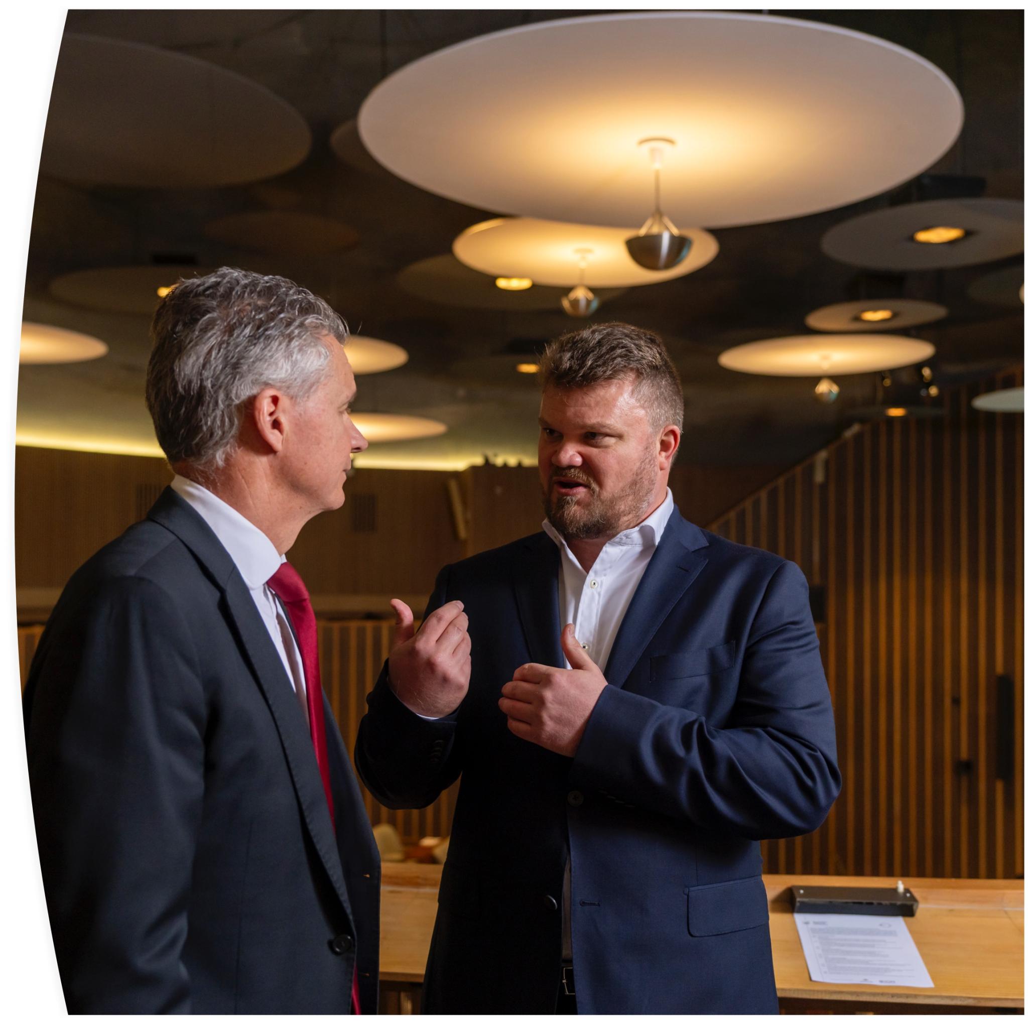 Ministerial praise for the Migration Hub